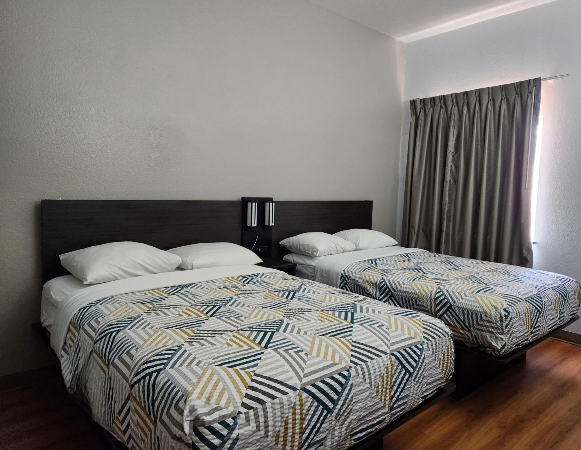 Baymont By Wyndham San Antonio Airport Hotel ภายนอก รูปภาพ