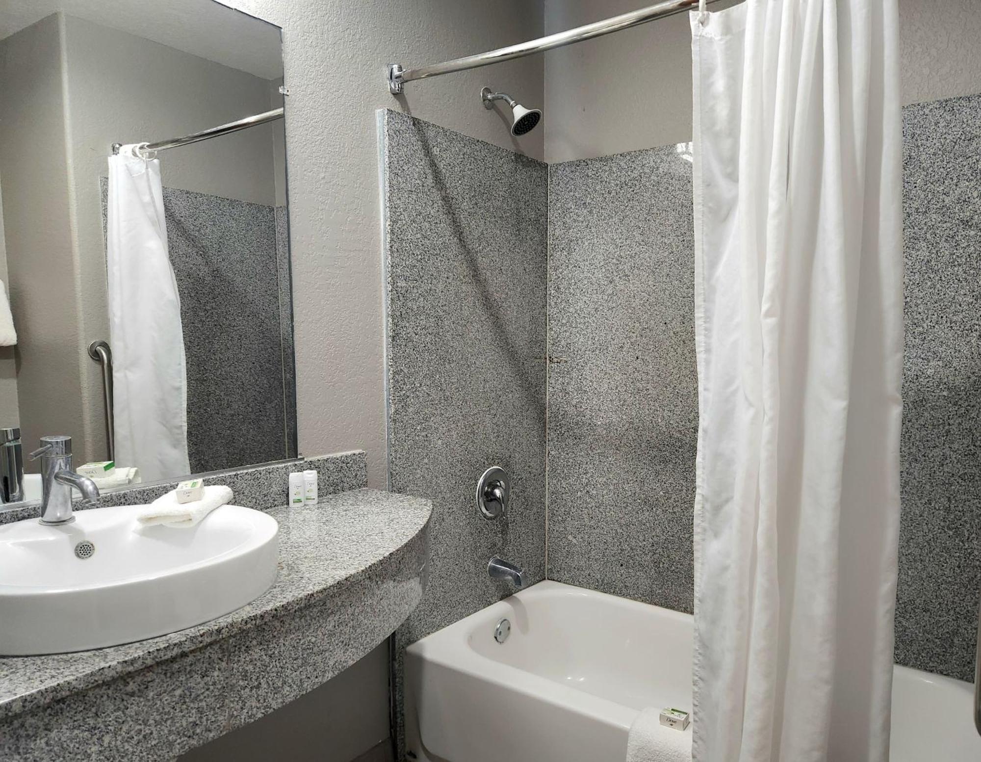Baymont By Wyndham San Antonio Airport Hotel ภายนอก รูปภาพ