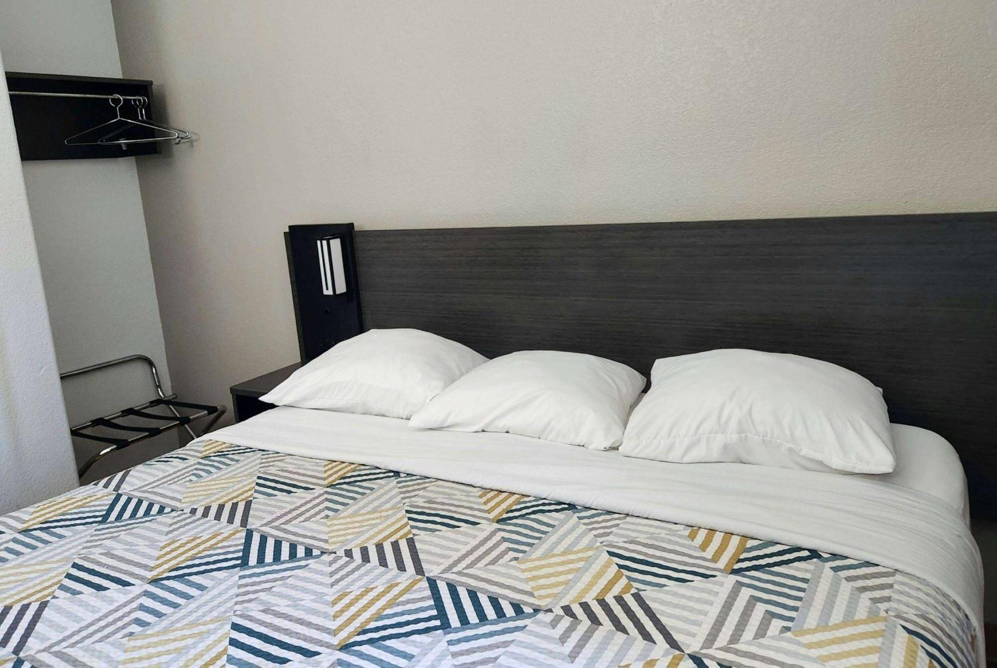 Baymont By Wyndham San Antonio Airport Hotel ภายนอก รูปภาพ