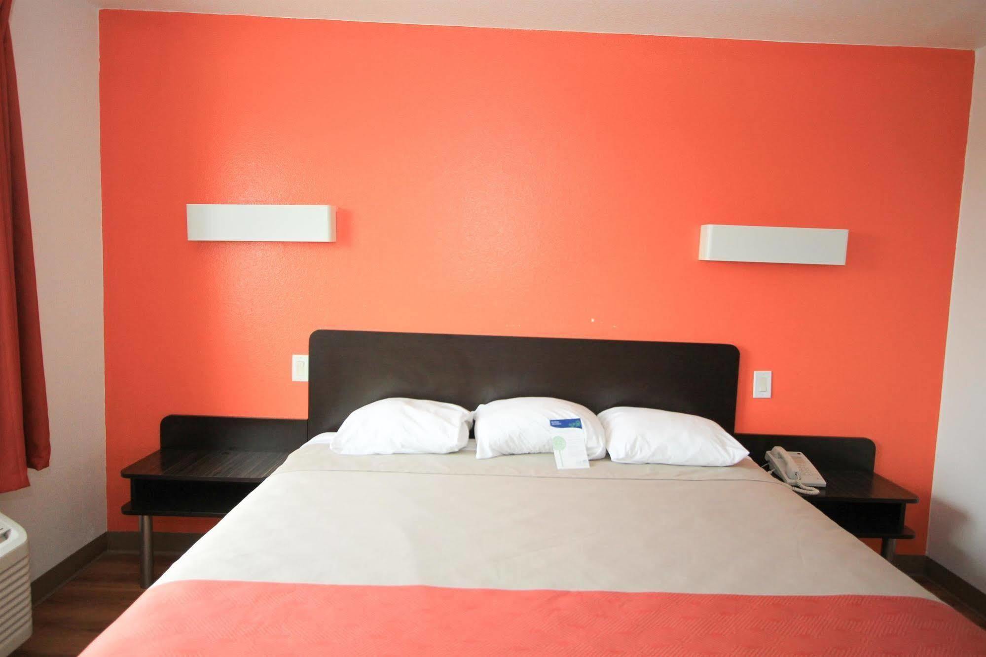 Baymont By Wyndham San Antonio Airport Hotel ภายนอก รูปภาพ