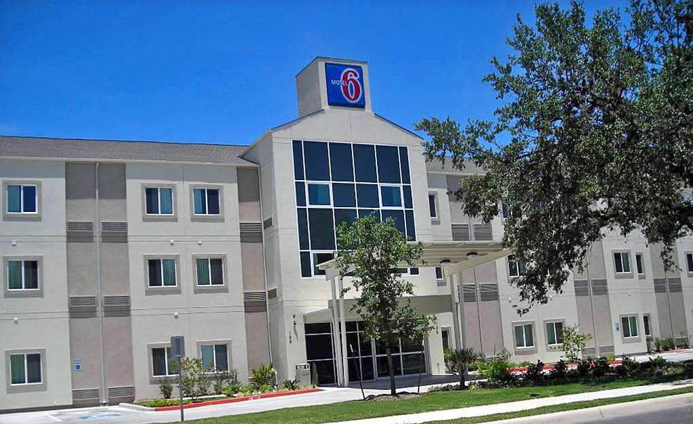 Baymont By Wyndham San Antonio Airport Hotel ภายนอก รูปภาพ